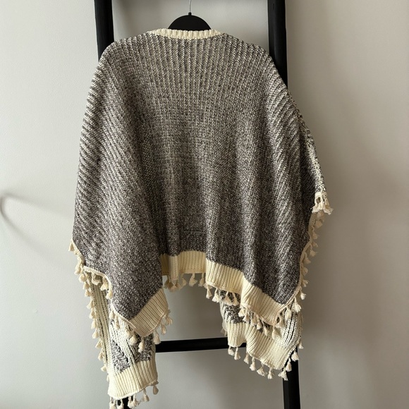 Roffe Accessories - Open Knit Fringe Shawl/Cardigan - Picture 2 of 3